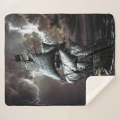 Couverture Sherpa Gros Pirate Fantôme Navire Tempête de mer Feu (Devant (Horizontal))