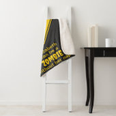 Couverture Sherpa Halloween Zombie (En situation)