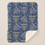 Couverture Sherpa Hanoukka Menorah Sherpa Blanket<br><div class="desc">Belle couverture hanoukka chaleureuse et confortable pour toute la famille. Disponible en 3 tailles :</div>