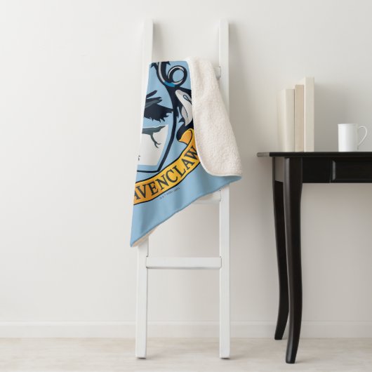 Couverture Sherpa Harry Potter | Cimier gothique Ravenclaw (En situation)