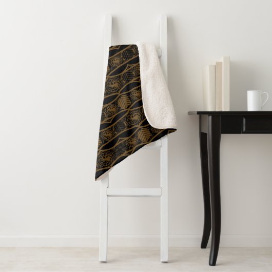 Couverture Sherpa HOUSE of the Dragon | Targaryen Stripe Pattern (En situation)
