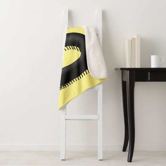 Couverture Sherpa Illustration de dessin mignon millipede (En situation)