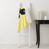 Couverture Sherpa Illustration d'un camion monstre bleu mou (En situation)