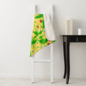 Couverture Sherpa Jardin de fraise sur jaune (En situation)