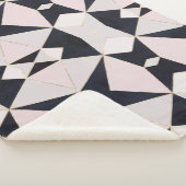 Couverture Sherpa Kaleidoscope rose noir géométrique (3/4)