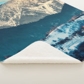 Couverture Sherpa La scape de l'hiver dans le village de Carpathian  (3/4)