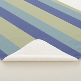 Couverture Sherpa Le kaki classique et le Motif rayé de deux bleus