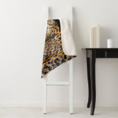 Couverture Sherpa Leopard Sherpa Blanket (En situation)
