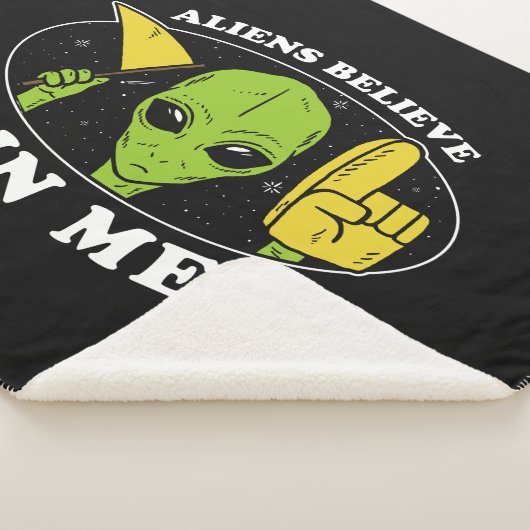 Couverture Sherpa Les Aliens croient en moi (3/4)