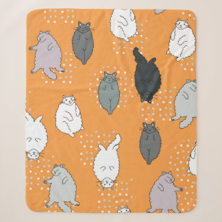 Couverture Sherpa Les chats gras et moelleux sont allongés sur le do