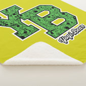 Couverture Sherpa Lettres de Varsité à motifs de l'ours de Yogi (3/4)