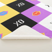 Couverture Sherpa Lèvres passionnées et Motif XO (3/4)