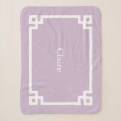 Couverture Sherpa Lilas Violet et Blanc Monogramme à la Grecque (Devant)