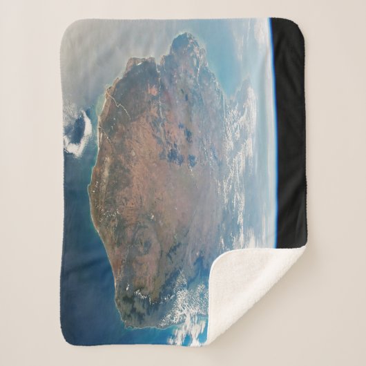 Couverture Sherpa L'Île De Madagascar. (Devant)