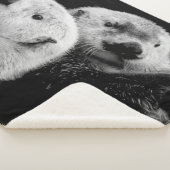 Couverture Sherpa Loutres de mer : Paire blanche noire. (3/4)