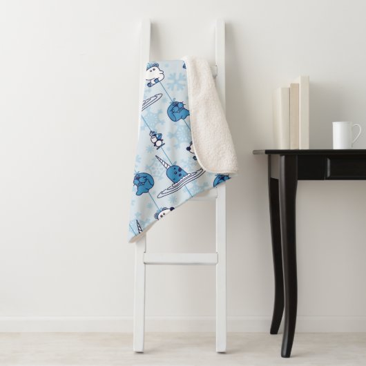 Couverture Sherpa M. Narwhal Blue Snowflake Motif (En situation)