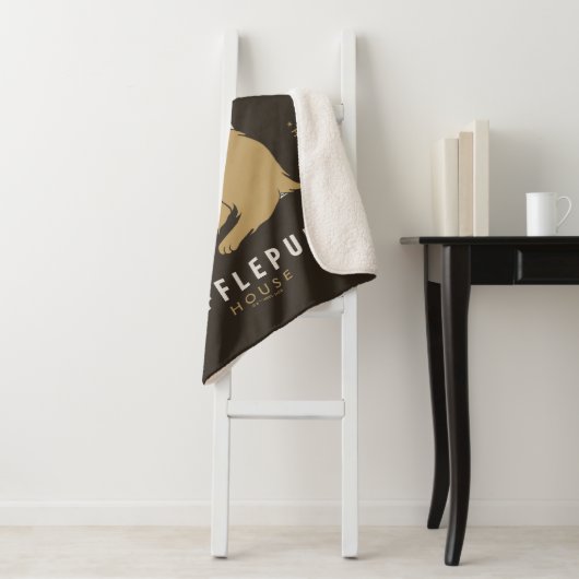 Couverture Sherpa Maison HUFFLEPUFF™ Juste Et Loyale (En situation)