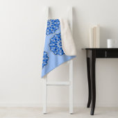 Couverture Sherpa Mandala en bleu (En situation)