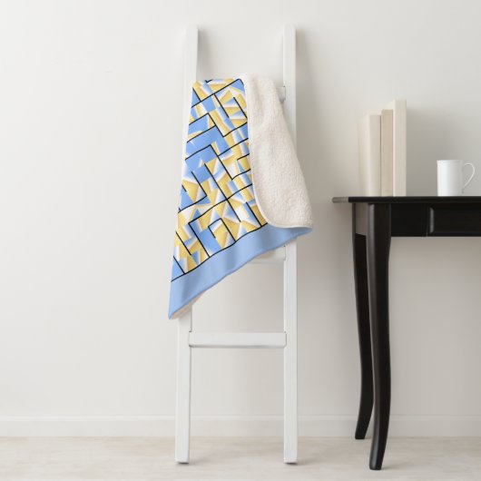 Couverture Sherpa Maze bleu et jaune (En situation)