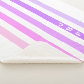 Couverture Sherpa Monogramme à rayures verticales rose et violet (3/4)