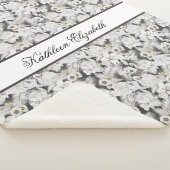 Couverture Sherpa Monogramme Blanc Gris Swan Floral Élégant Design (3/4)