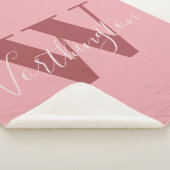 Couverture Sherpa Monogramme de fille et nom rose roux (3/4)