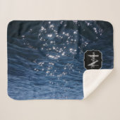 Couverture Sherpa Monogramme des vagues de la mer bleue profonde (Devant (Horizontal))