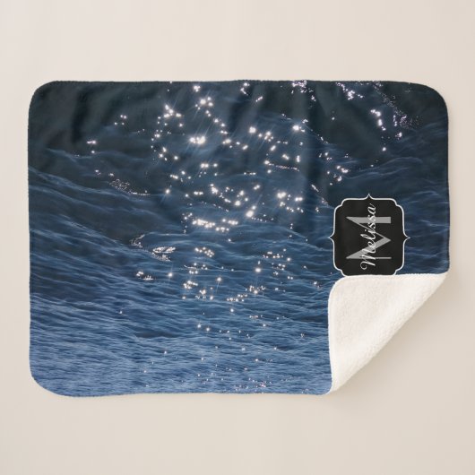Couverture Sherpa Monogramme des vagues de la mer bleue profonde (Devant (Horizontal))