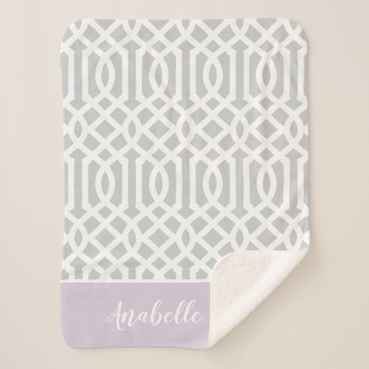 Couverture Sherpa Monogramme Lilac et Grey Trellis | Couleurs modifi (Devant)