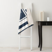 Couverture Sherpa Monogramme Moderne Rayure Bleu Nuit Blanc (En situation)