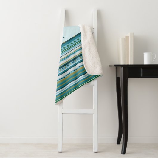 Couverture Sherpa Monogramme Tribal Turquoise Bleu Stripes Sherpa Bl (En situation)