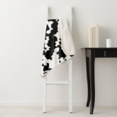 Couverture Sherpa Mosaïque Abstraite irrégulière Camo noir et blanc (En situation)