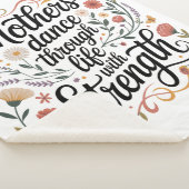 Couverture Sherpa Mothers Dance Through Life With Strength (3/4)