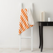 Couverture Sherpa Motif de bandes verticales blanches orange (En situation)