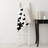 Couverture Sherpa Motif de coeur Black White Love (En situation)
