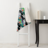 Couverture Sherpa Motif De Fleurs Zébrées Et Exotiques (En situation)