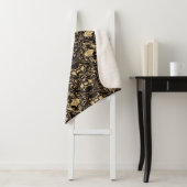 Couverture Sherpa Motif de luxe noir (En situation)