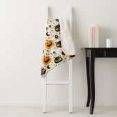 Couverture Sherpa Motif d'Halloween rétro (En situation)