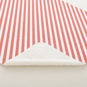 Couverture Sherpa Motif diagonal de bandes roses et blanches (3/4)