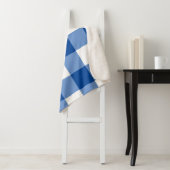 Couverture Sherpa Motif en vichy bleu (En situation)