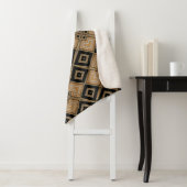 Couverture Sherpa Motif géométrique Carré Gold Black Art Deco (En situation)