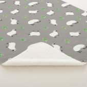 Couverture Sherpa Motif irlandais de shamrock et de moutons (3/4)