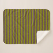 Couverture Sherpa Motif rayé en chocolat brun et vert olive (Devant (Horizontal))