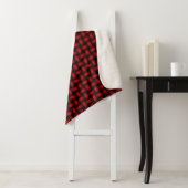 Couverture Sherpa Motif Red Black Weaver (En situation)