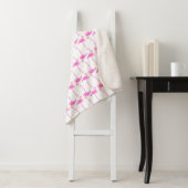 Couverture Sherpa Motif rose de Flamant rose (En situation)