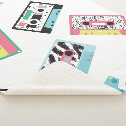 Couverture Sherpa Motif sans couture avec bandes audio dans style ré (3/4)