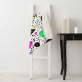 Couverture Sherpa Neon Retro Memphis Geometric Chaos Pattern (En situation)
