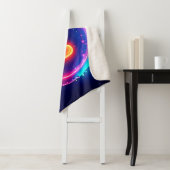 Couverture Sherpa Neon Smile: Bright Happy Glow Design (En situation)