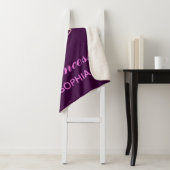 Couverture Sherpa Nom de la princesse tiara rose violet (En situation)