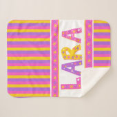 Couverture Sherpa Nom signifiant Lara rose jaune violet étoile de fl (Devant (Horizontal))